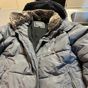 NWT Steve Madden MCMXC 1990 Black Puffer Jacket